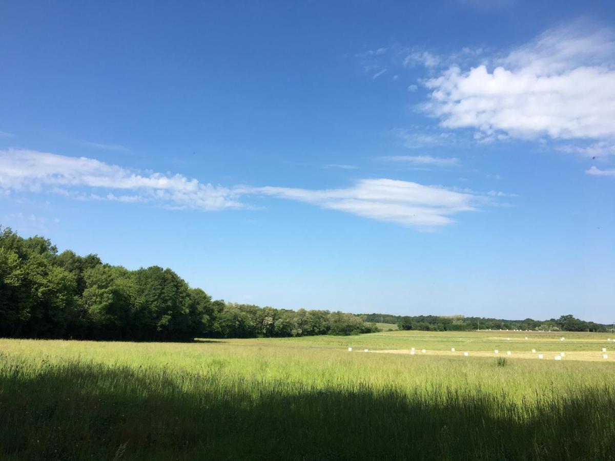 Hotel French Fields Luxury Glamping Le-Vieux-Cerier Exterior foto