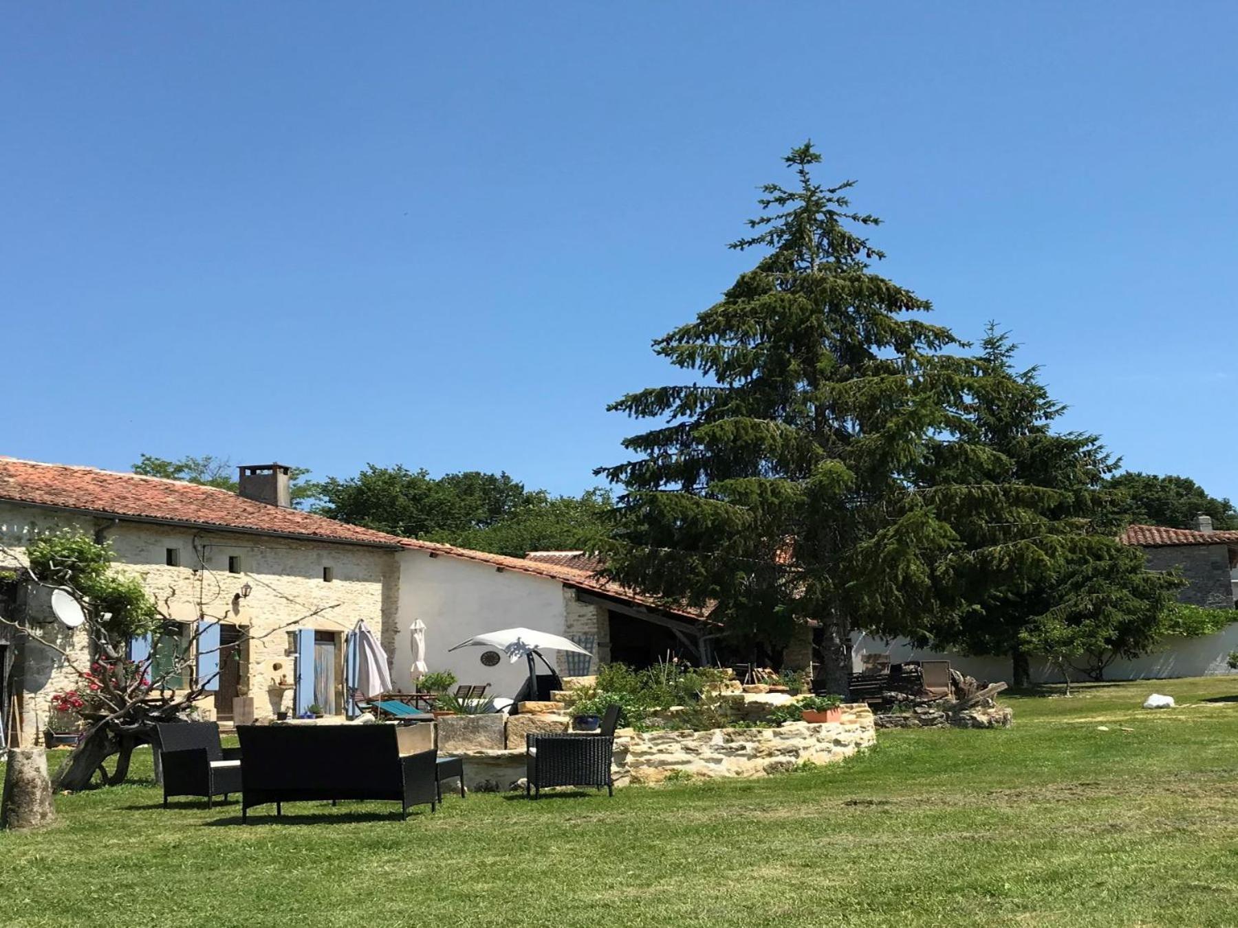 Hotel French Fields Luxury Glamping Le-Vieux-Cerier Exterior foto